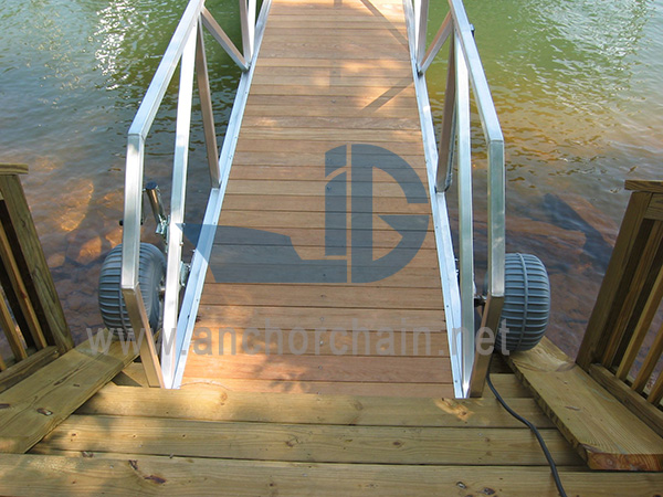 ทางเดินอลูมิเนียม Dock พร้อมบันไดไม้