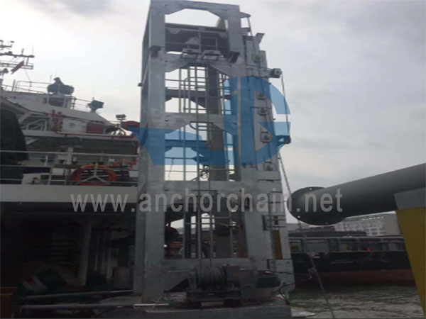 ไฮดรอลิก Telescopic Rotating Vessel Aluminium Alloy Wharf Ladder